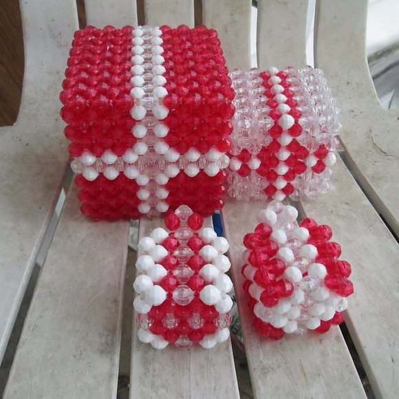 Handcrafted Beaded Christmas Presents Decoration Set of 4 - Picture 4 of 5